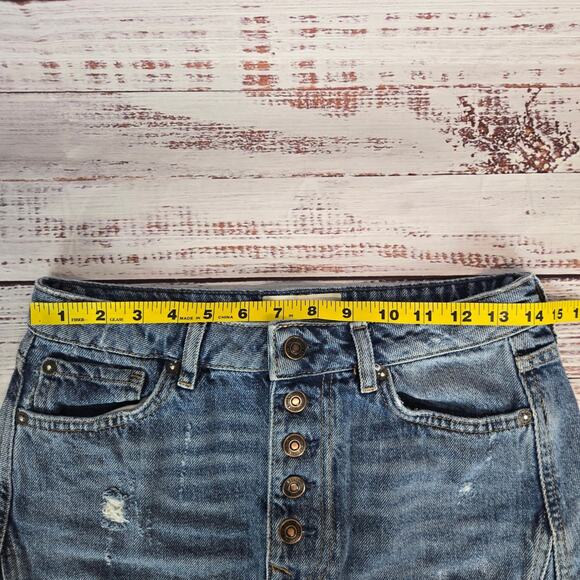 We The Free Denim Aline Mini Skirt Size 28 Button Front Distressed Frayed Hem - Picture 8 of 10